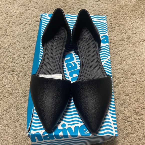Native Audrey flats size 7 JIFFY BLACK